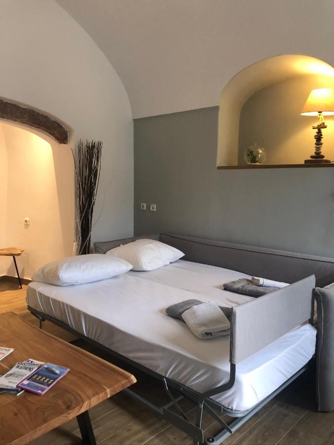 Amaryllis Suites Santorini Тира Экстерьер фото