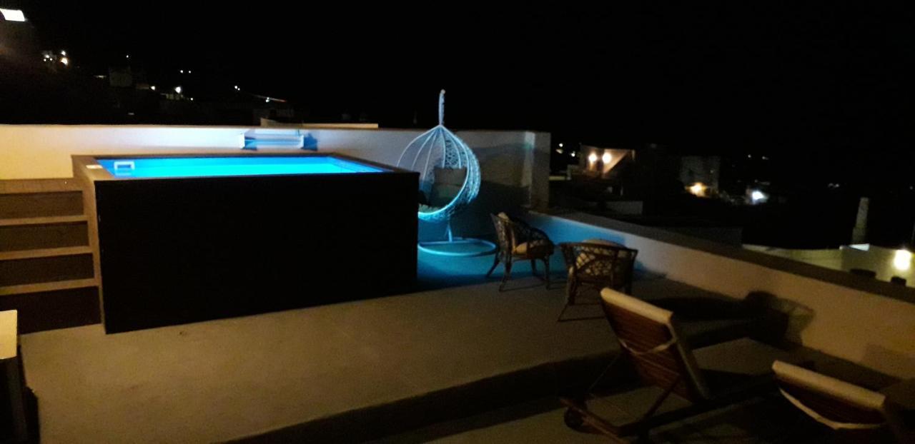 Amaryllis Suites Santorini Тира Экстерьер фото